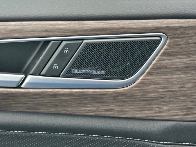 2026 Volkswagen Atlas SEL Premium R-Line - Photo 18