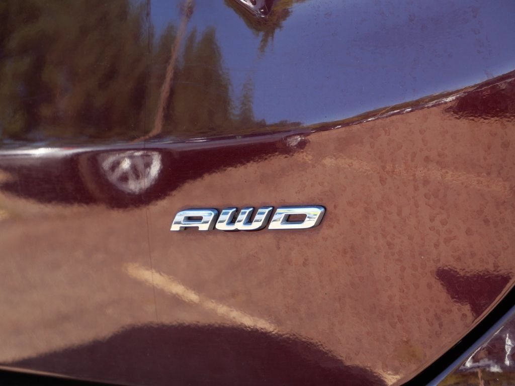 Used 2021 Red Ford SEL image 8
