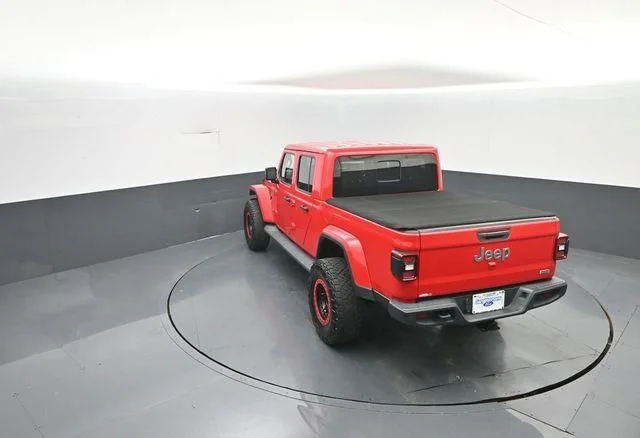 Used 2020 Red Clearcoat Jeep Overland image 31