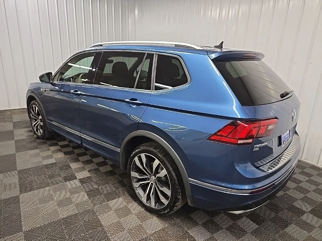 Used 2020 Blue Volkswagen 2.0T SEL Premium R-Line image 9