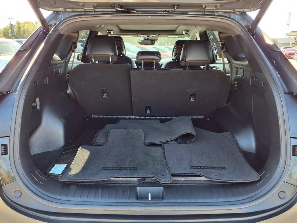 Certified Used 2025 Black Kia X-Line Prestige image 8