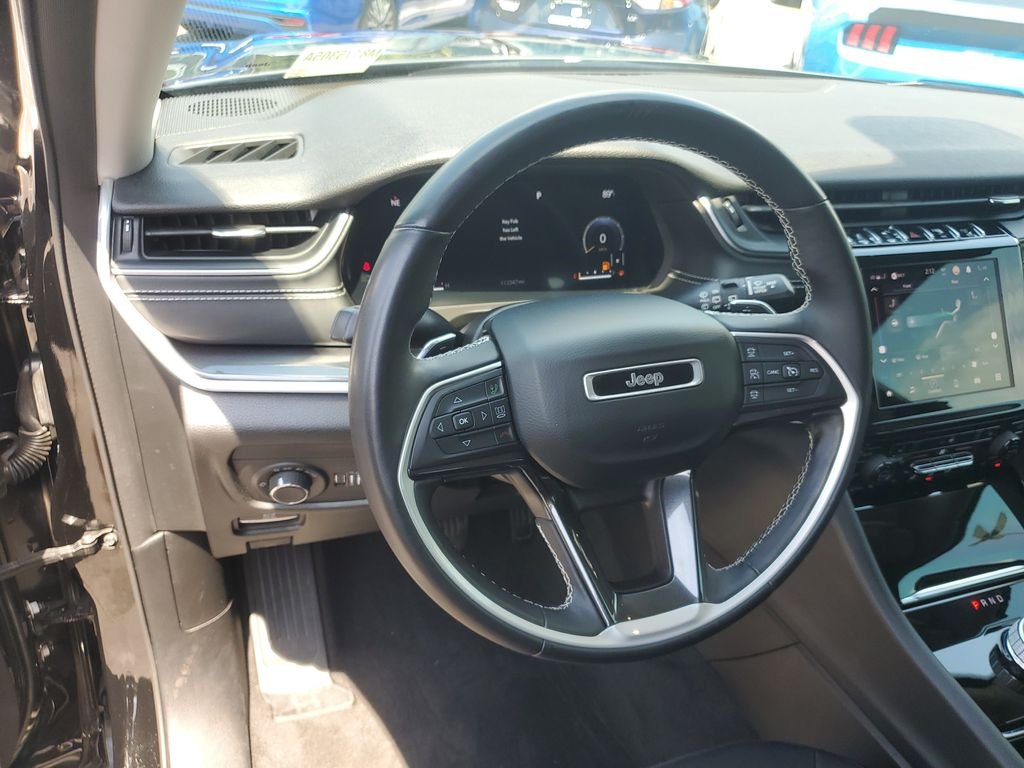 Used 2021 Black Jeep Laredo image 15