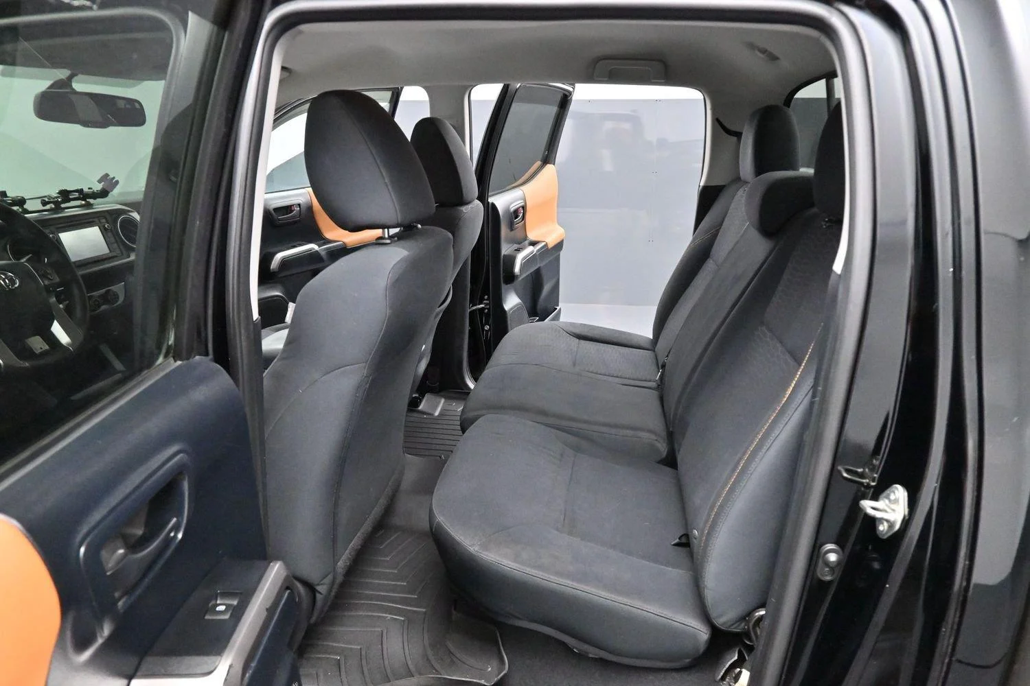 Used 2016 Black Toyota SR image 28