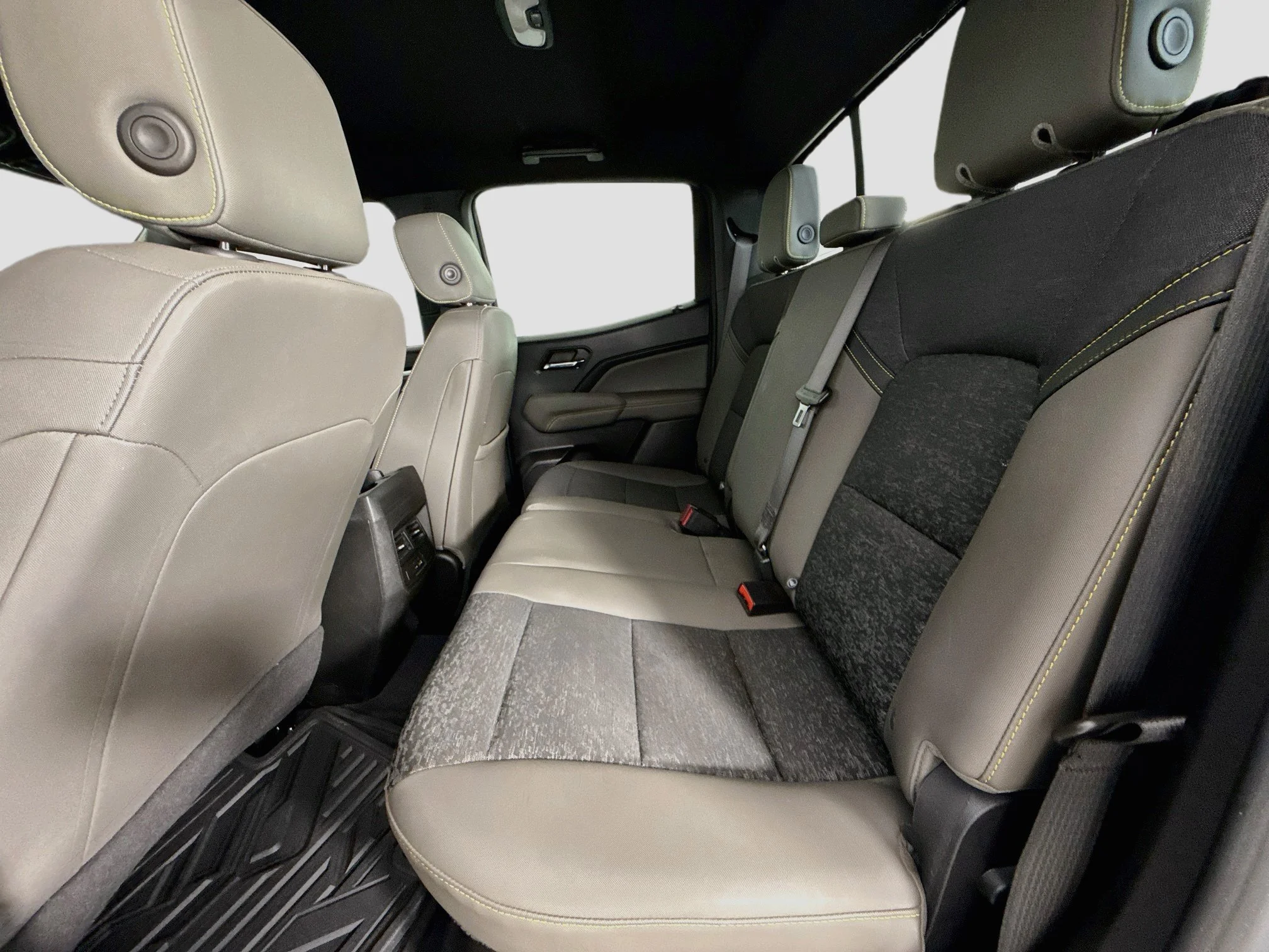 Used 2024 Sterling Gray Metallic Chevrolet ZR2 image 26