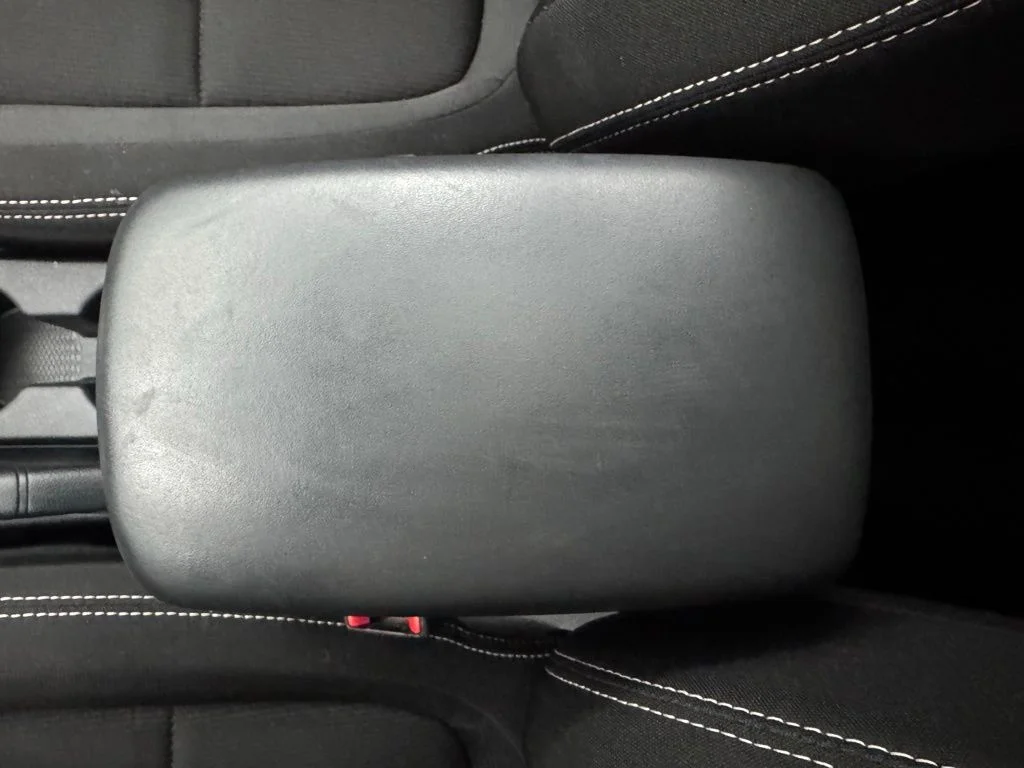 Used 2025 Lunar White Hyundai SEL image 27