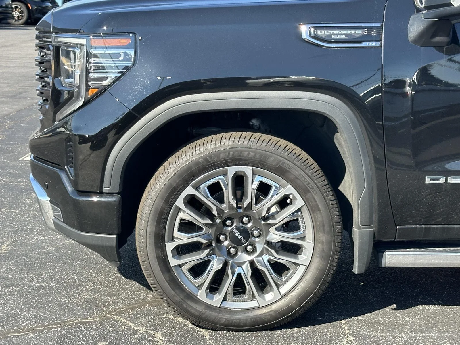 Used 2023 Onyx Black GMC Denali Ultimate image 49
