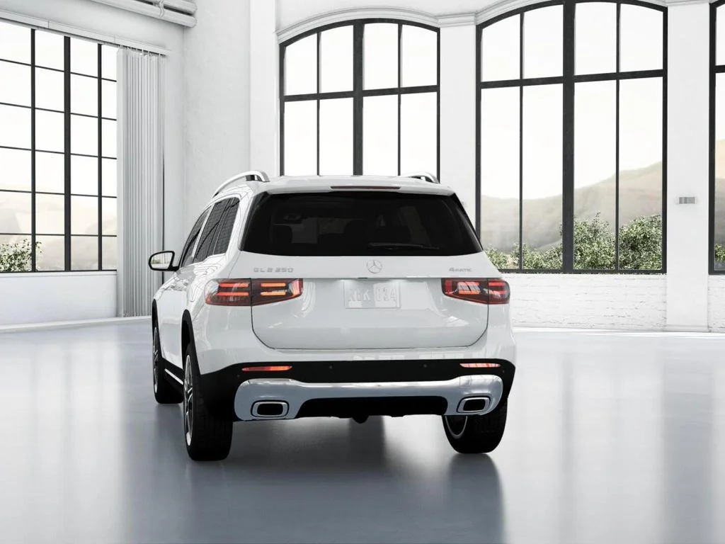 New 2026 White Mercedes-Benz GLB 250 image 26