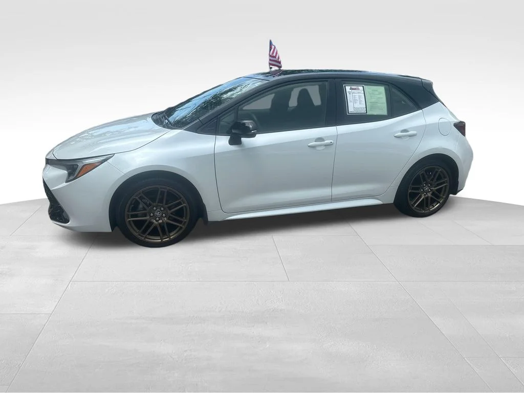Used 2025 Beige Toyota Nightshade image 4