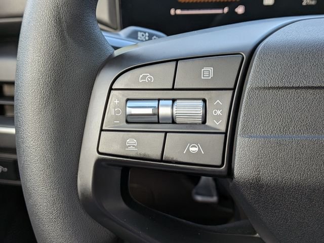 New 2026 Snow White Pearl Kia LX image 24