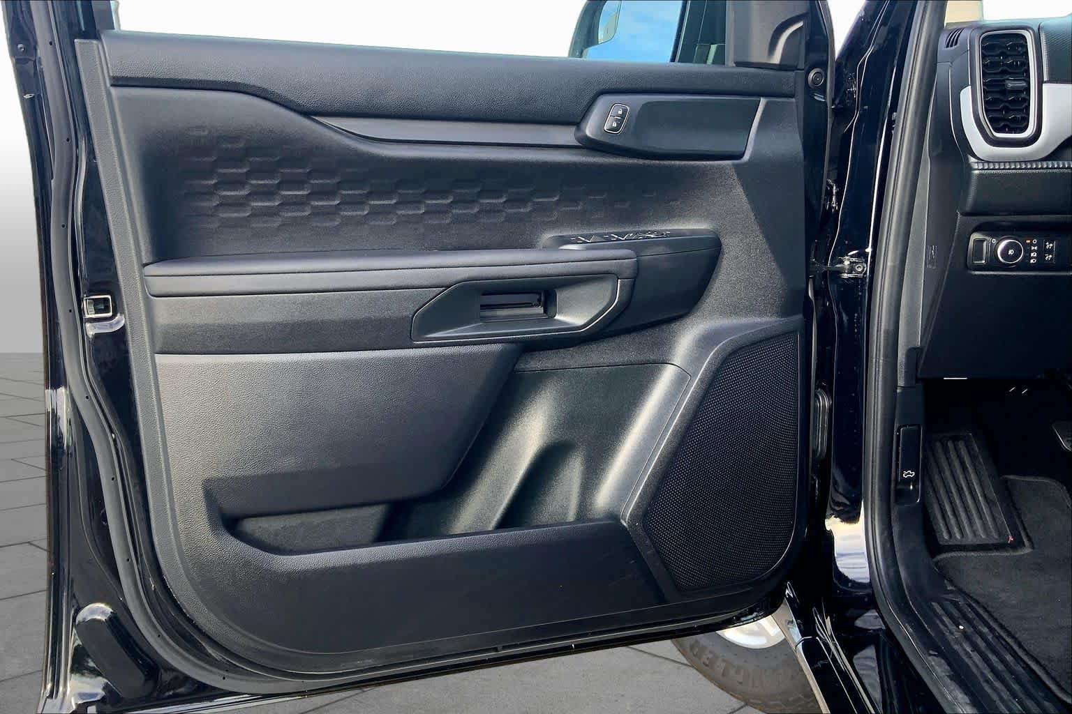 Used 2025 Shadow Black Ford XL image 22