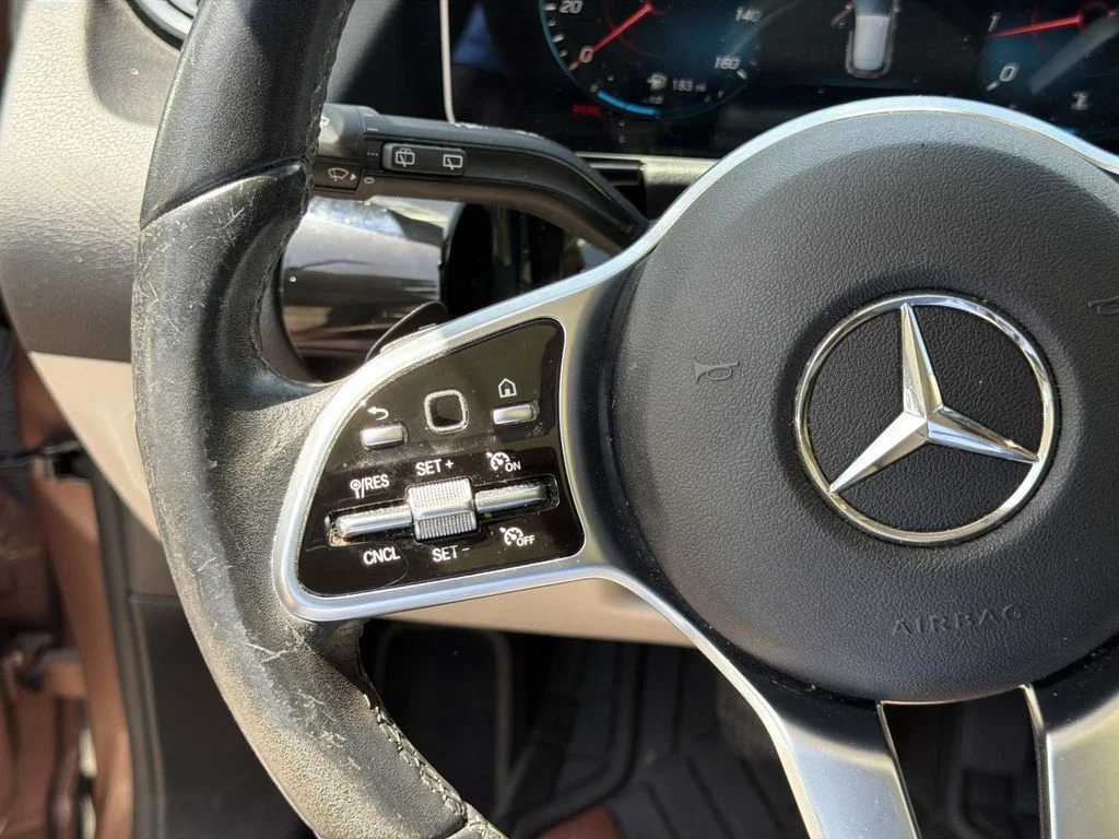 Used 2021 Red Mercedes-Benz GLA 250 image 23