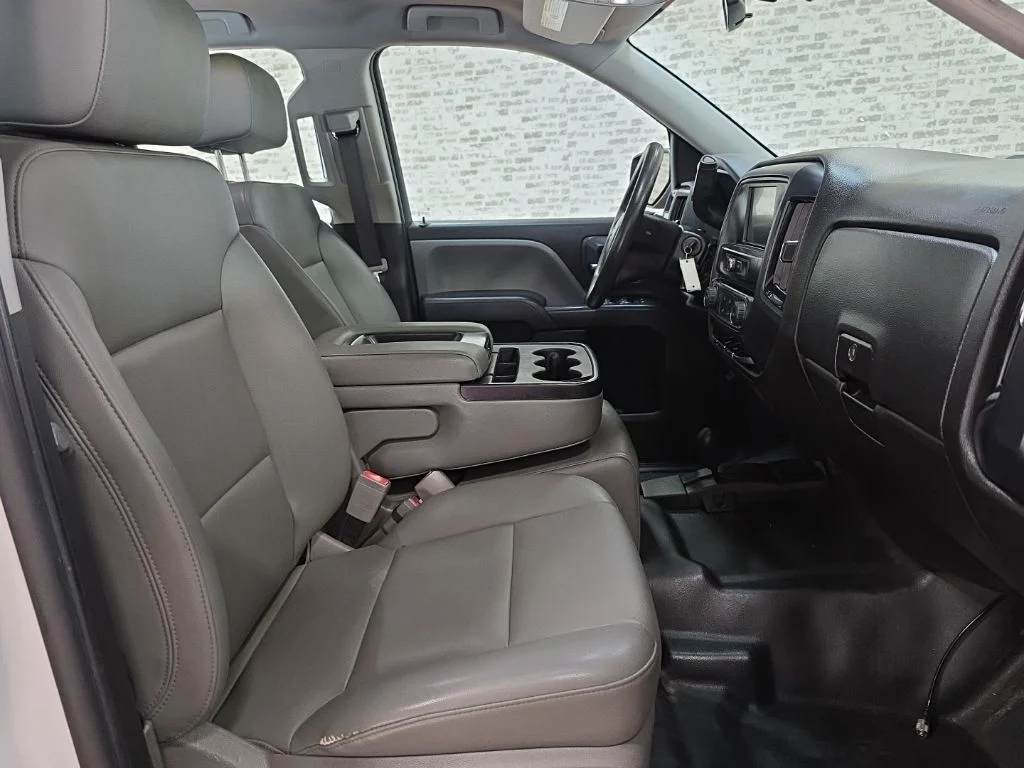 Used 2019 White Chevrolet WT image 8