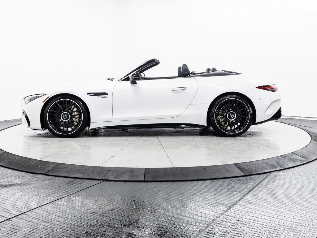 Used 2022 MANUFAKTUR Moonlight White Metallic Mercedes-Benz SL 55 AMG® image 5