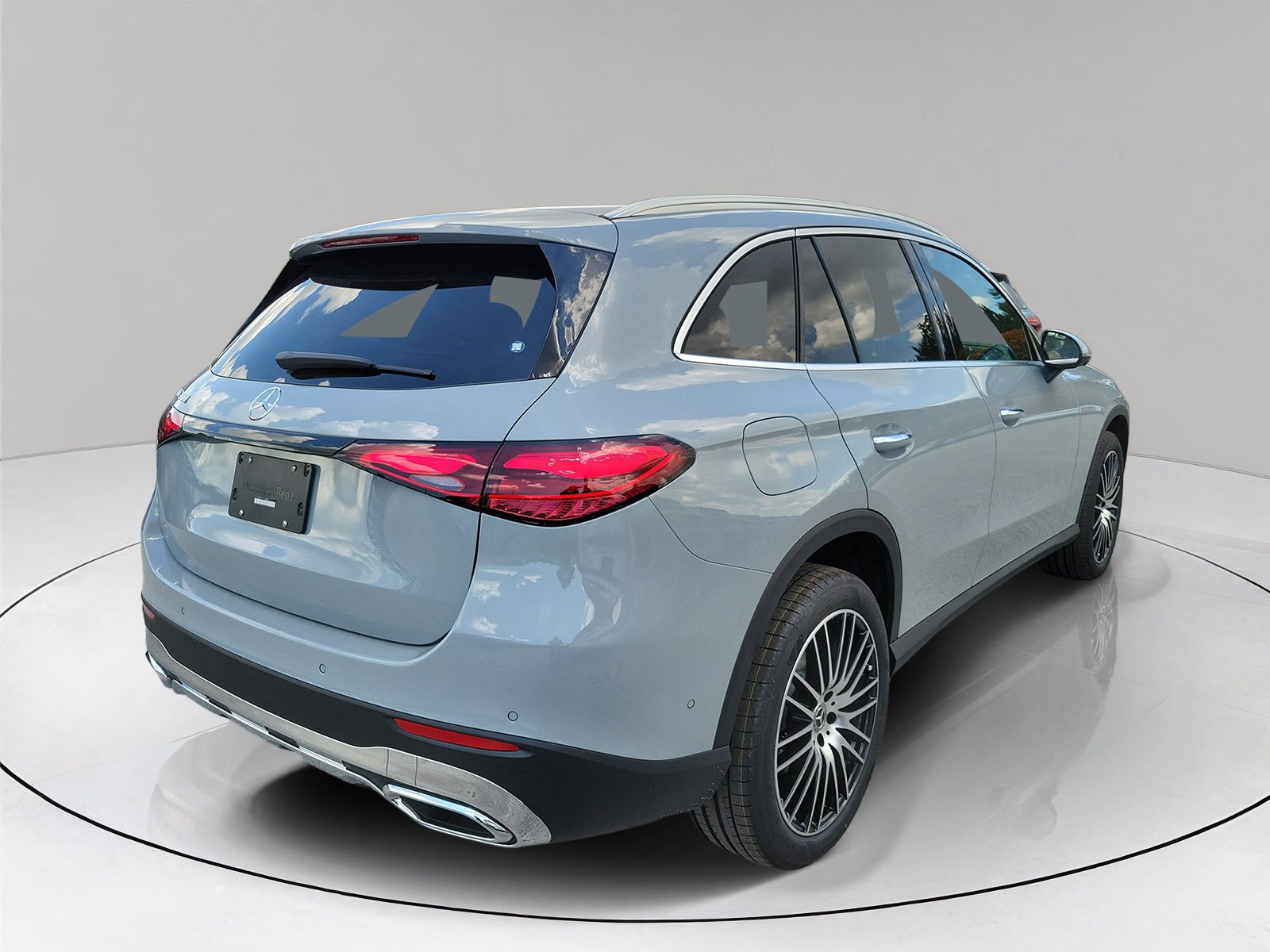 New 2026 MANUFAKTUR Alpine Grey Mercedes-Benz GLC 300 image 37