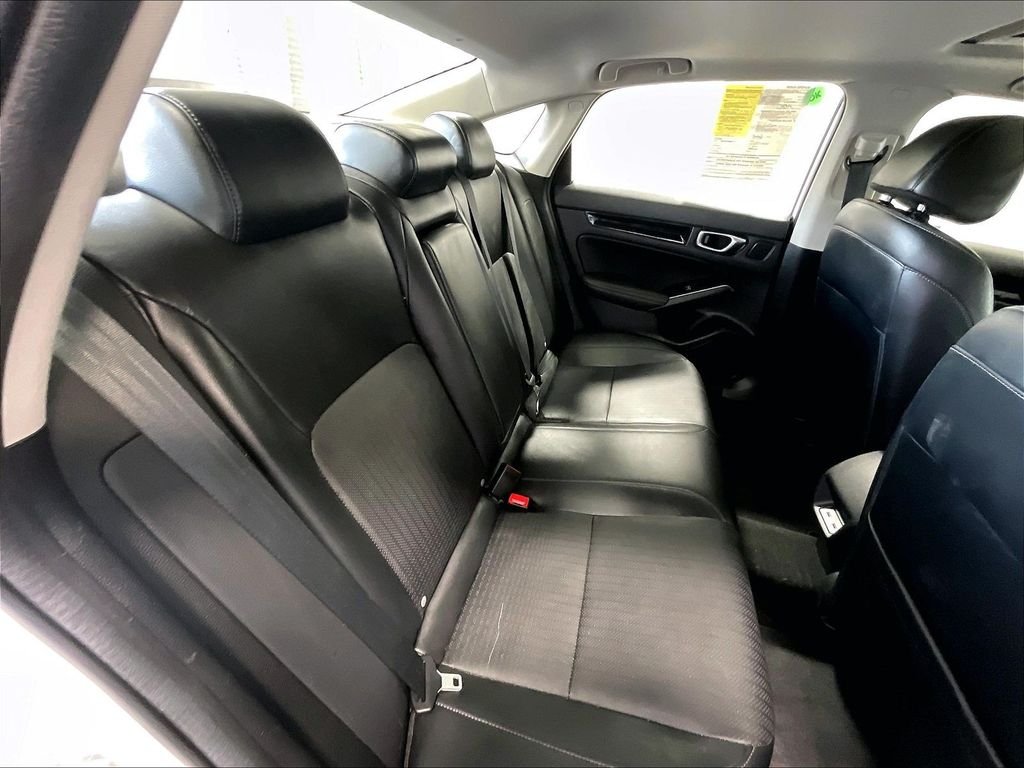 Used 2023 Platinum White Honda Touring image 16