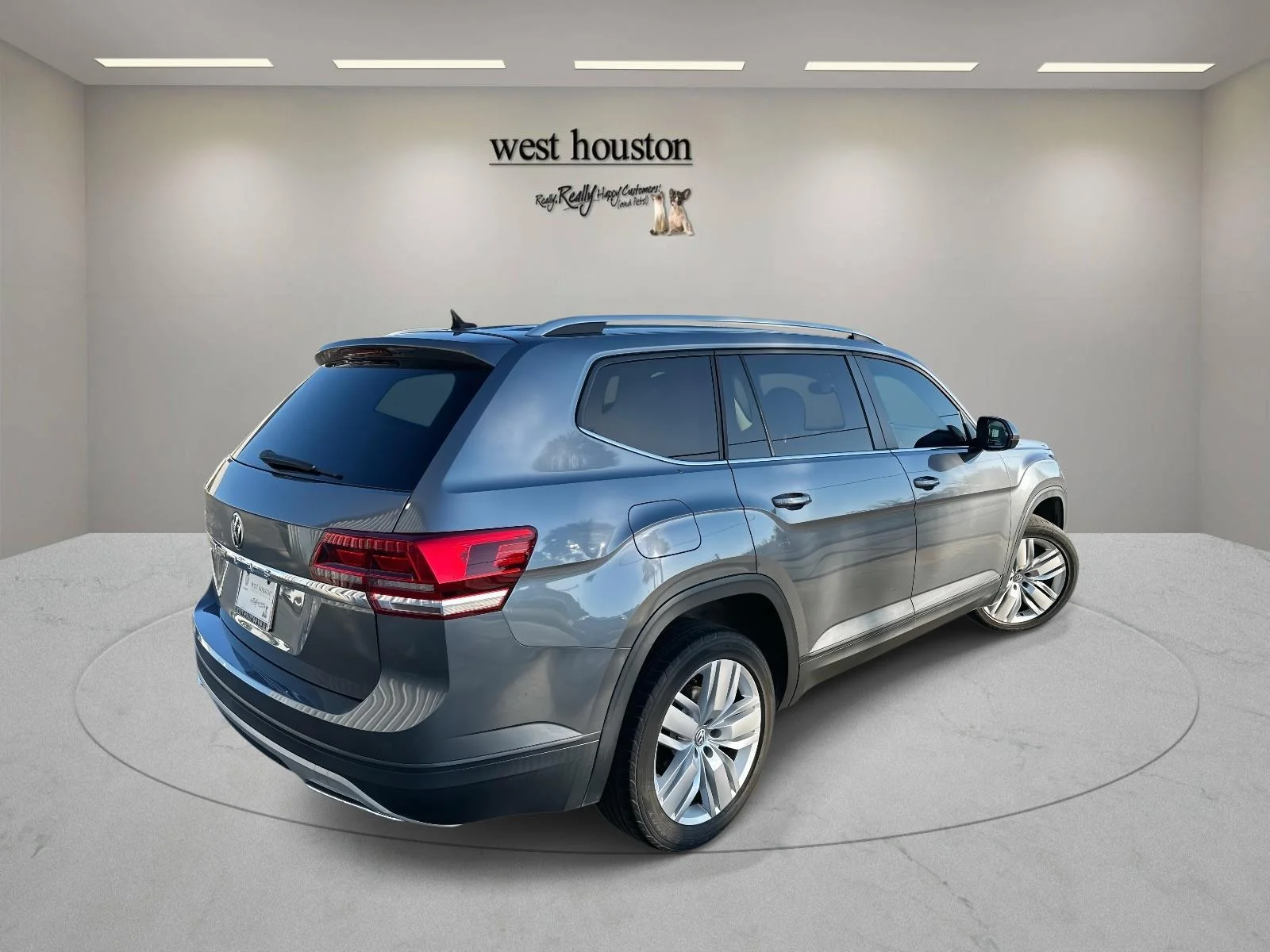 Used 2019 Gray Volkswagen 2.0T SE w/Technology image 5
