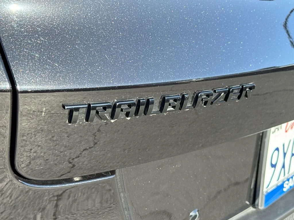 Used 2026 Mosaic Black Metallic Chevrolet RS image 15