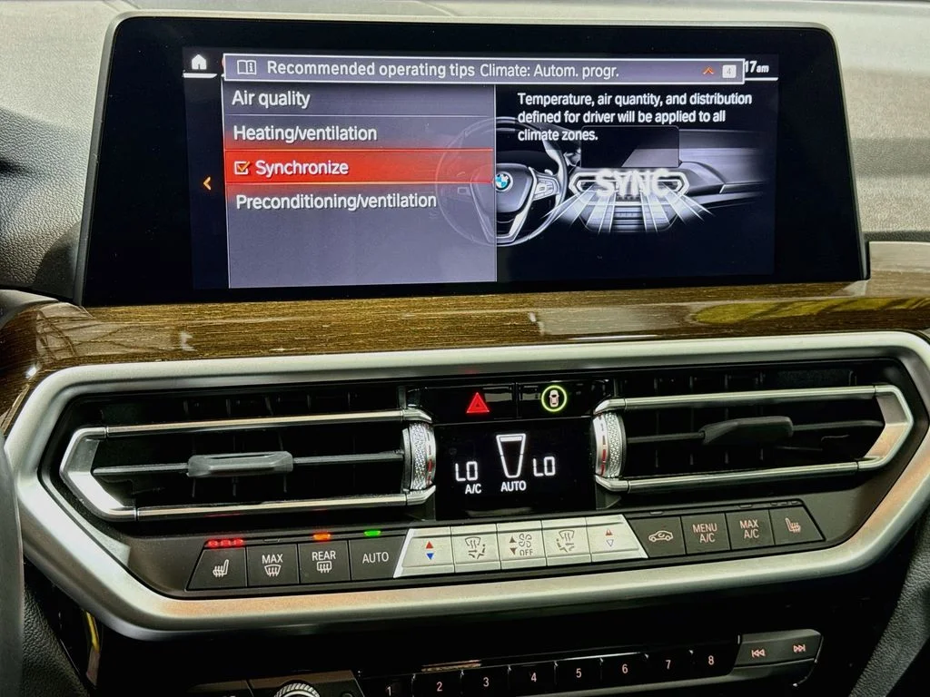 Used 2024 Gray BMW sDrive30i image 11