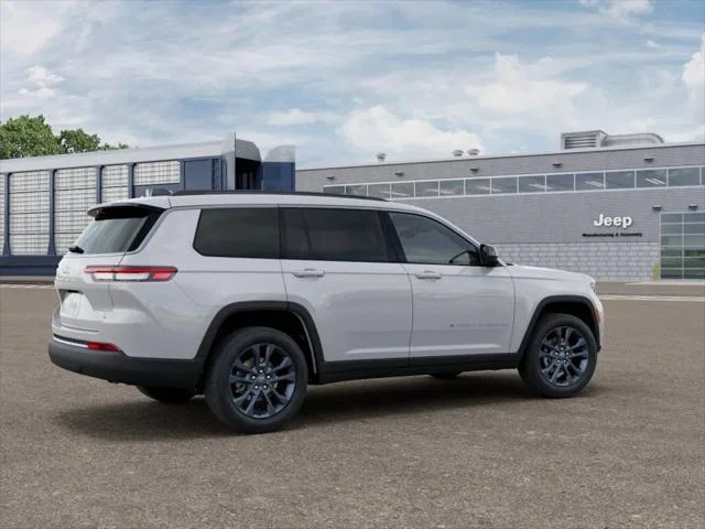 New 2026 Bright White Clear-Coat Exterior Paint Jeep 85th Anniversary Edition image 30
