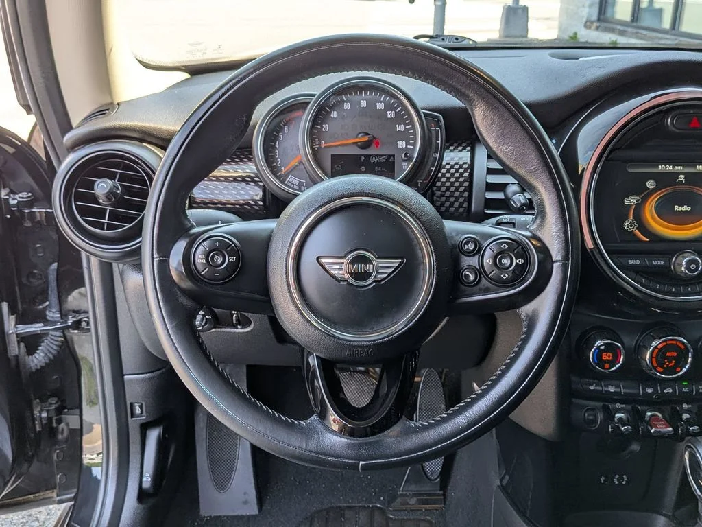 Used 2018 Black MINI Base image 13