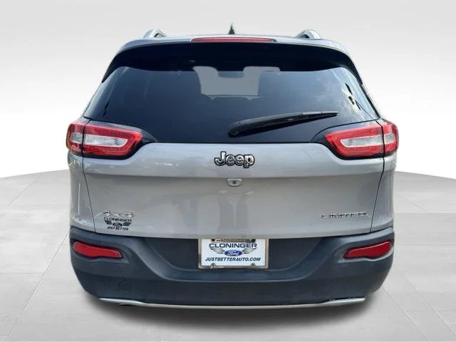 Used 2016 Silver Jeep Limited image 6