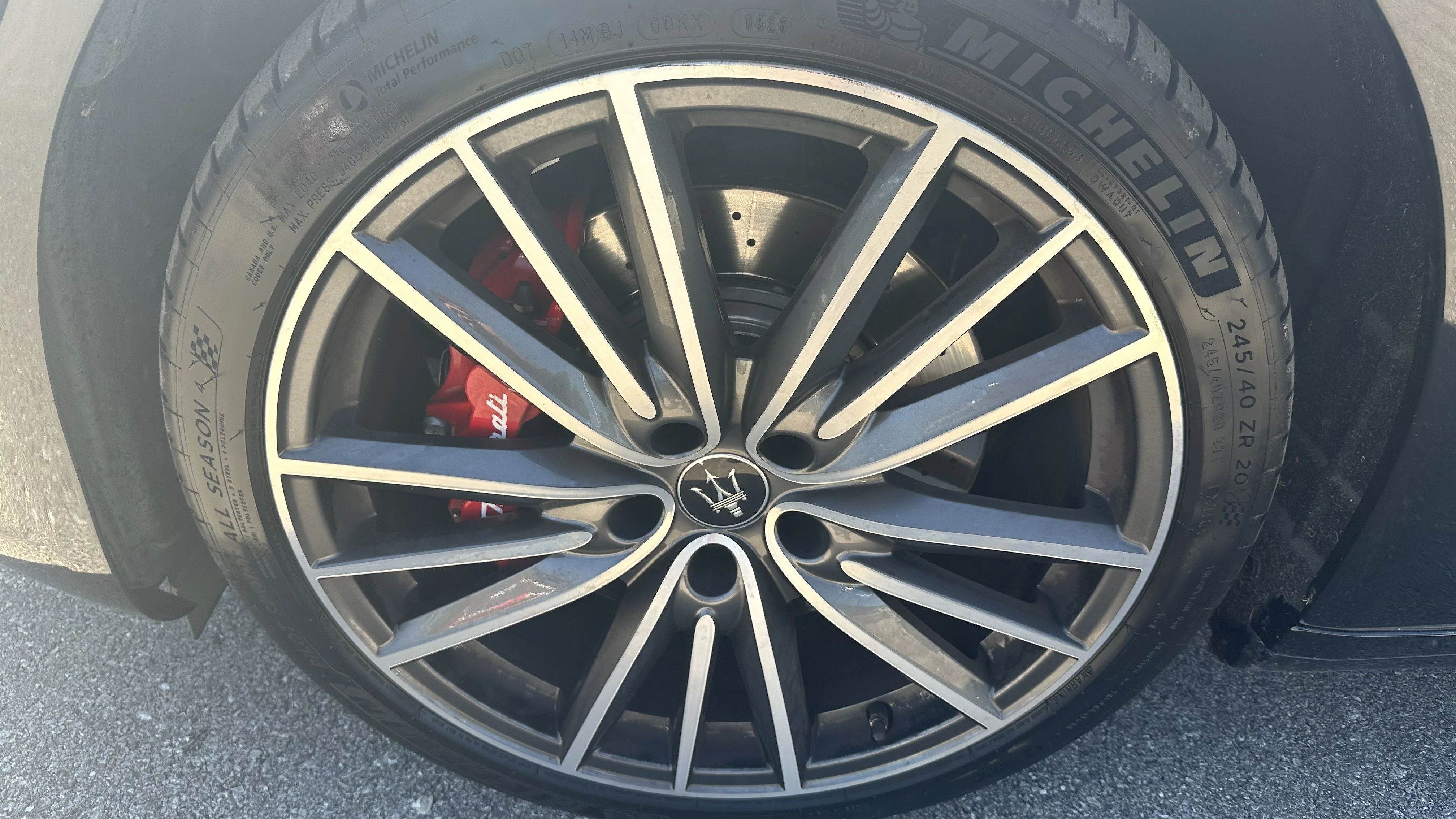 Used 2022 Nero Ribelle Metallic Maserati Modena Q4 image 12