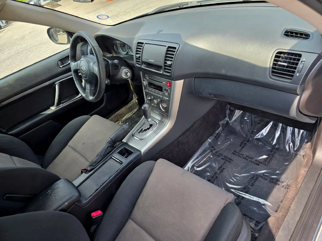 Used 2005  Subaru 2.5i image 27
