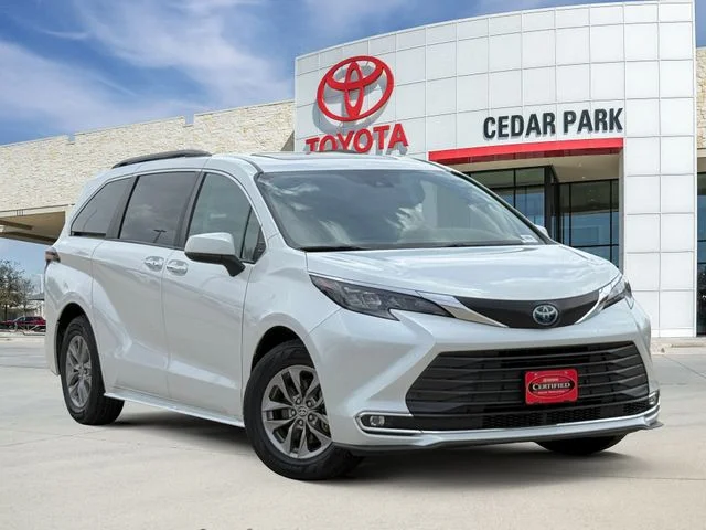 2024 Toyota Sienna XLE