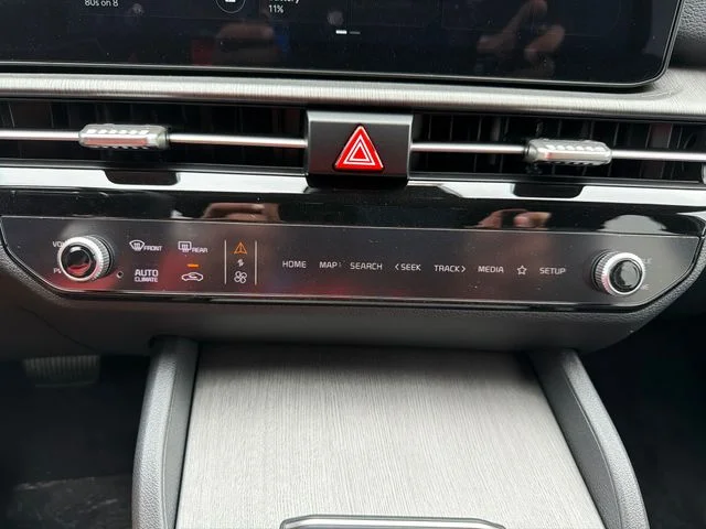 New 2026 Snow White Pearl Kia X-Line image 14