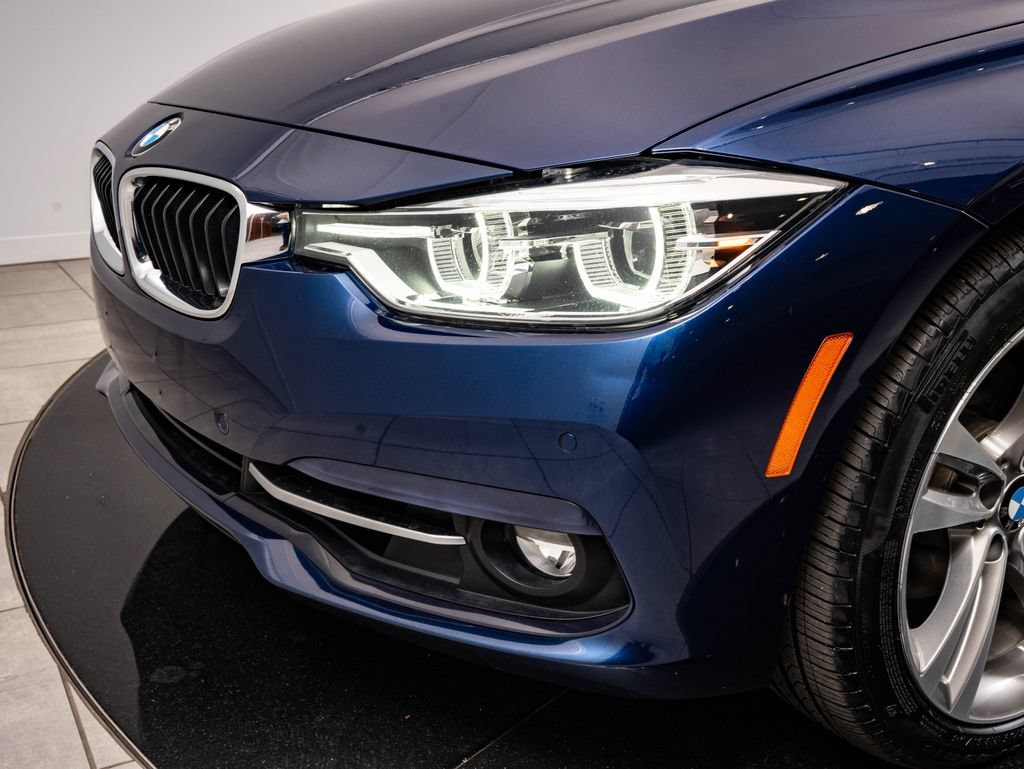 Used 2016 Mediterranean Blue Metallic BMW 328i xDrive image 3