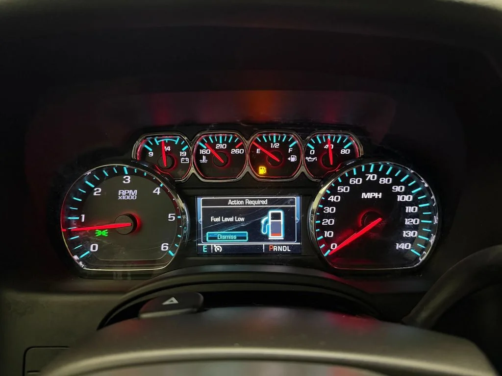 Used 2019 Silver Ice Metallic Chevrolet LT image 18