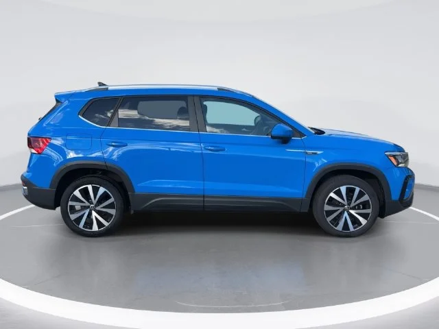 Certified Used 2022  Volkswagen 1.5T SE image 10