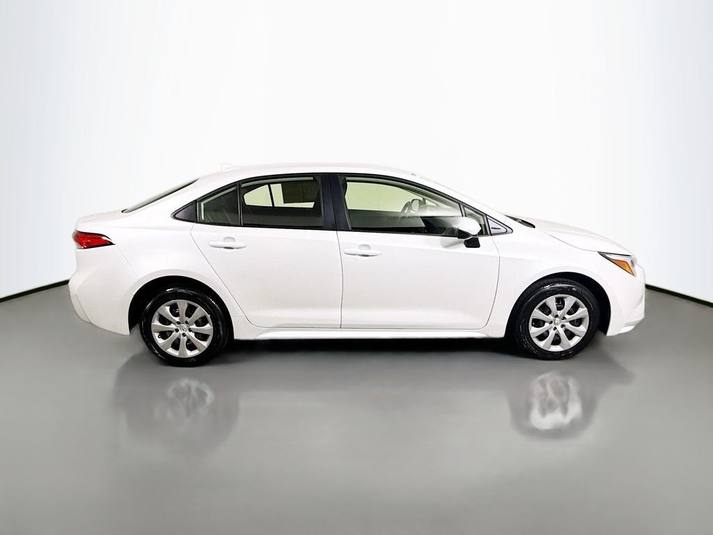 Used 2026 Wind Chill Pearl Toyota Hybrid LE image 8