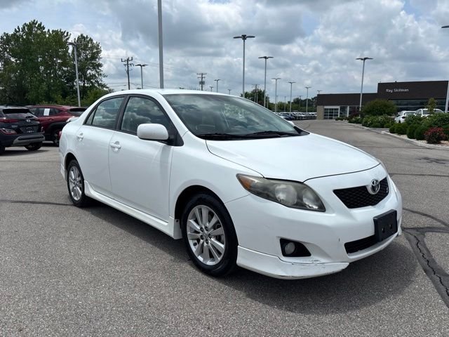 Used 2010 White Toyota S image 32