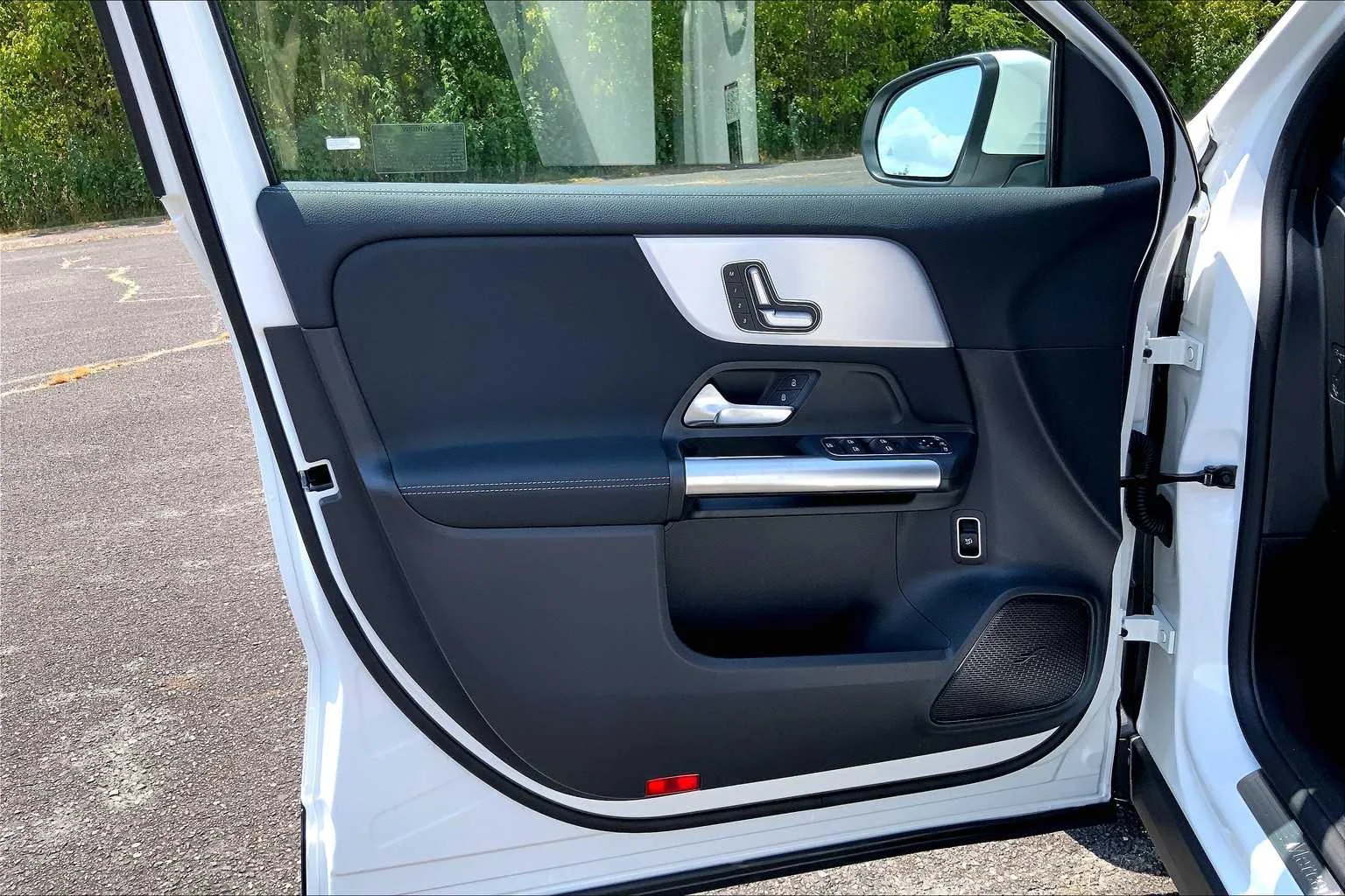 New 2026 Polar White Mercedes-Benz GLA 250 image 10