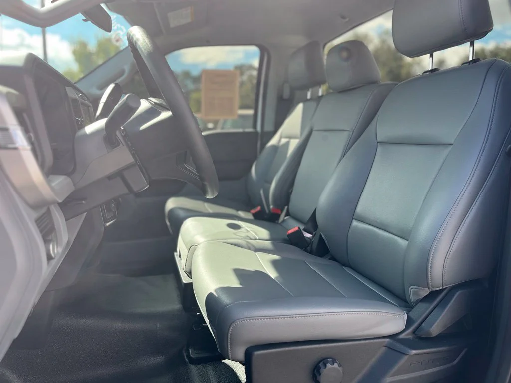 Used 2025 White Ford XL image 15