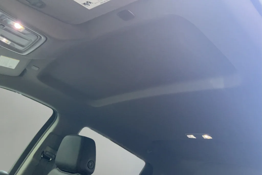 2025 GMC Sierra 1500 SLT - Photo 18