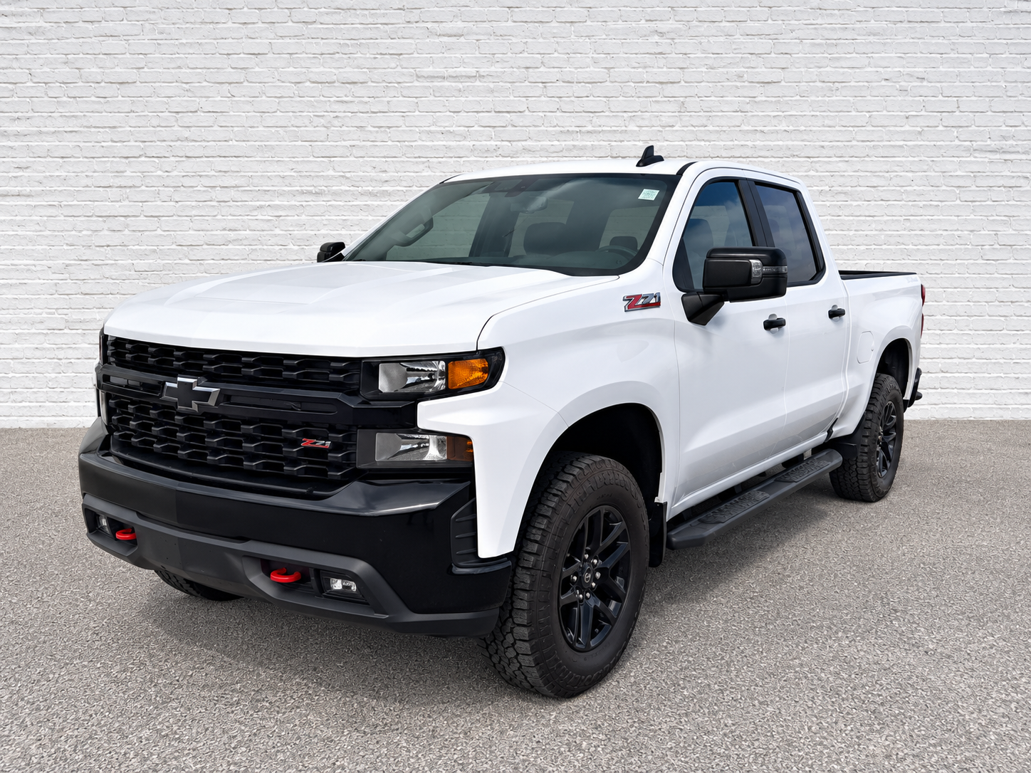 Used 2019 Summit White Chevrolet Custom Trail Boss image 1