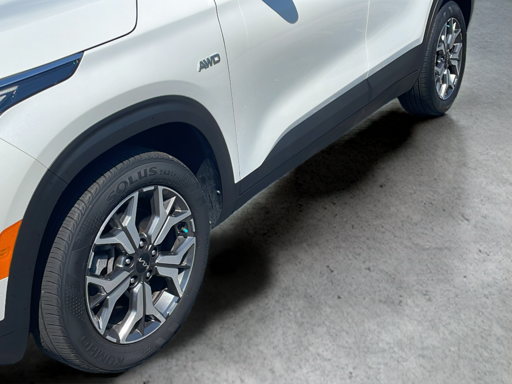 Used 2023 White Kia EX image 44