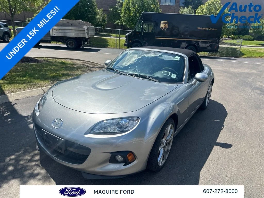 Used 2014 Liquid Silver Metallic Mazda Grand Touring image 10