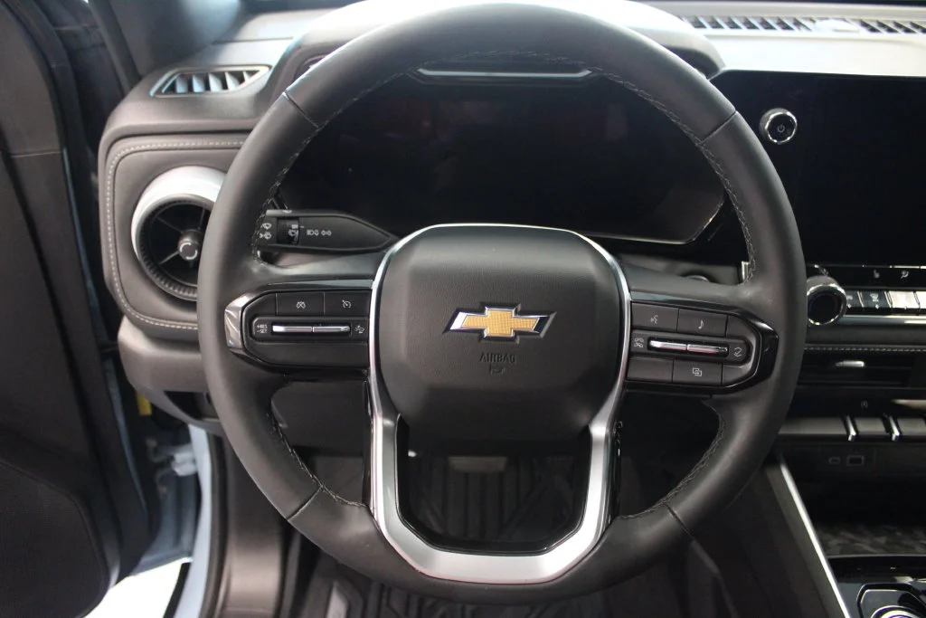 Used 2025 Metallic Chevrolet LT image 21