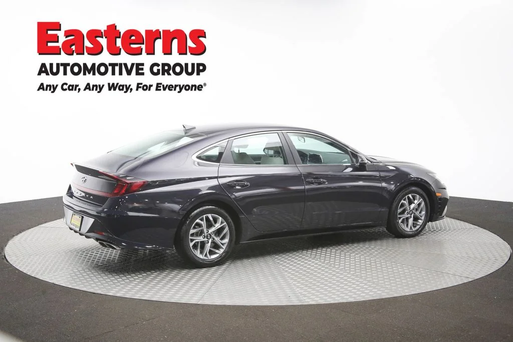 Used 2023 Blue Hyundai SEL image 42