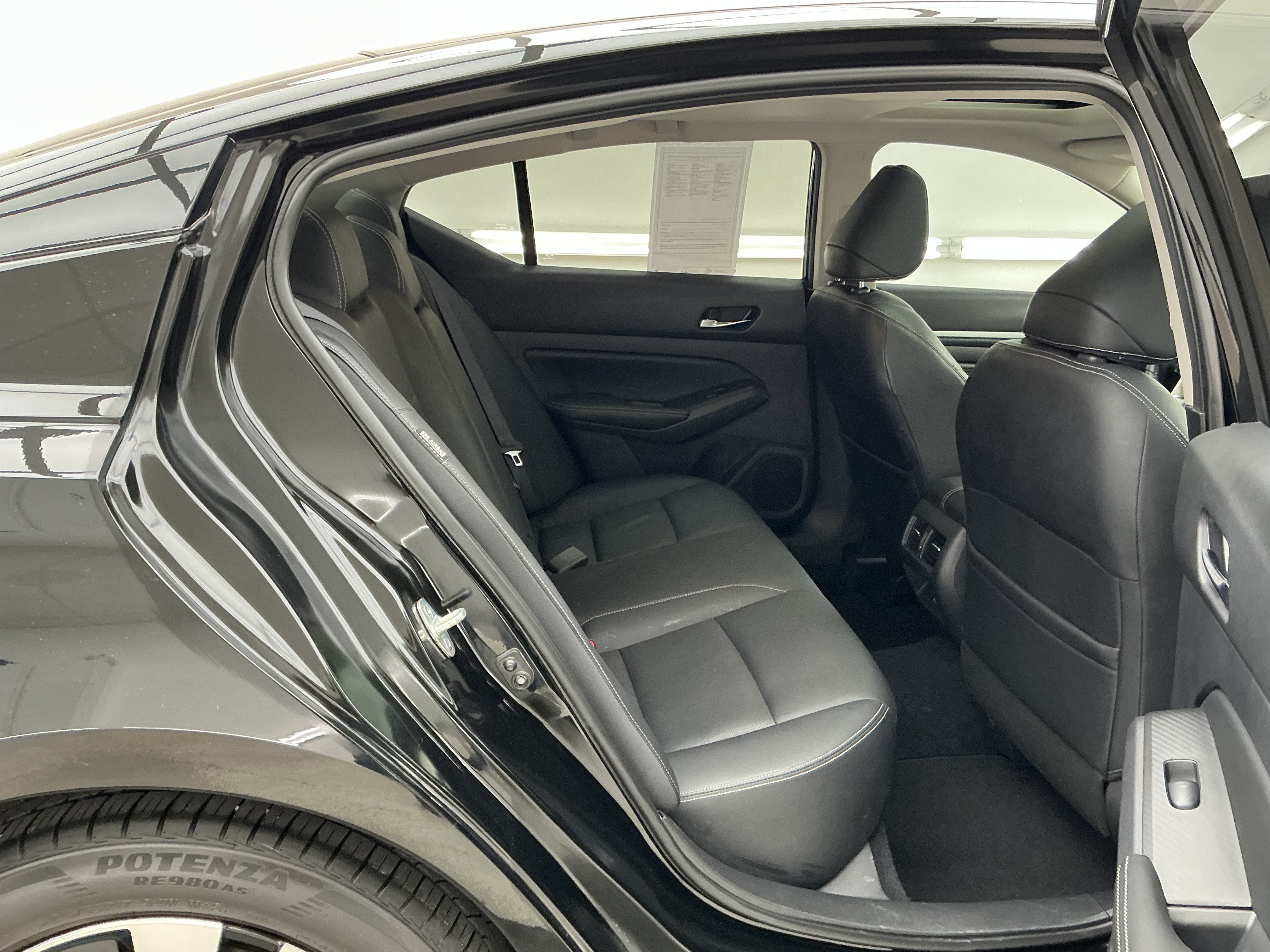 Used 2019 Super Black Nissan 2.5 SL image 23