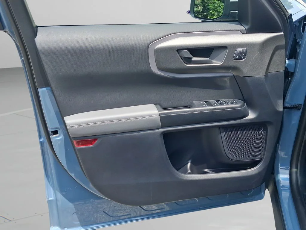 New 2026 Azure Gray Metallic Tri-Coat Ford Badlands® image 43