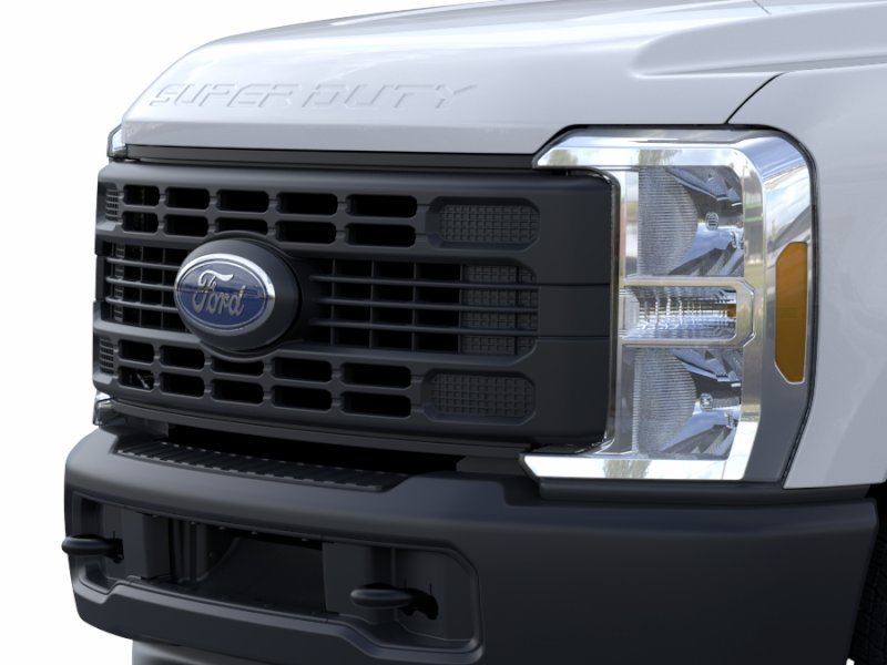 New 2026 Oxford White Ford F-250® XL image 37
