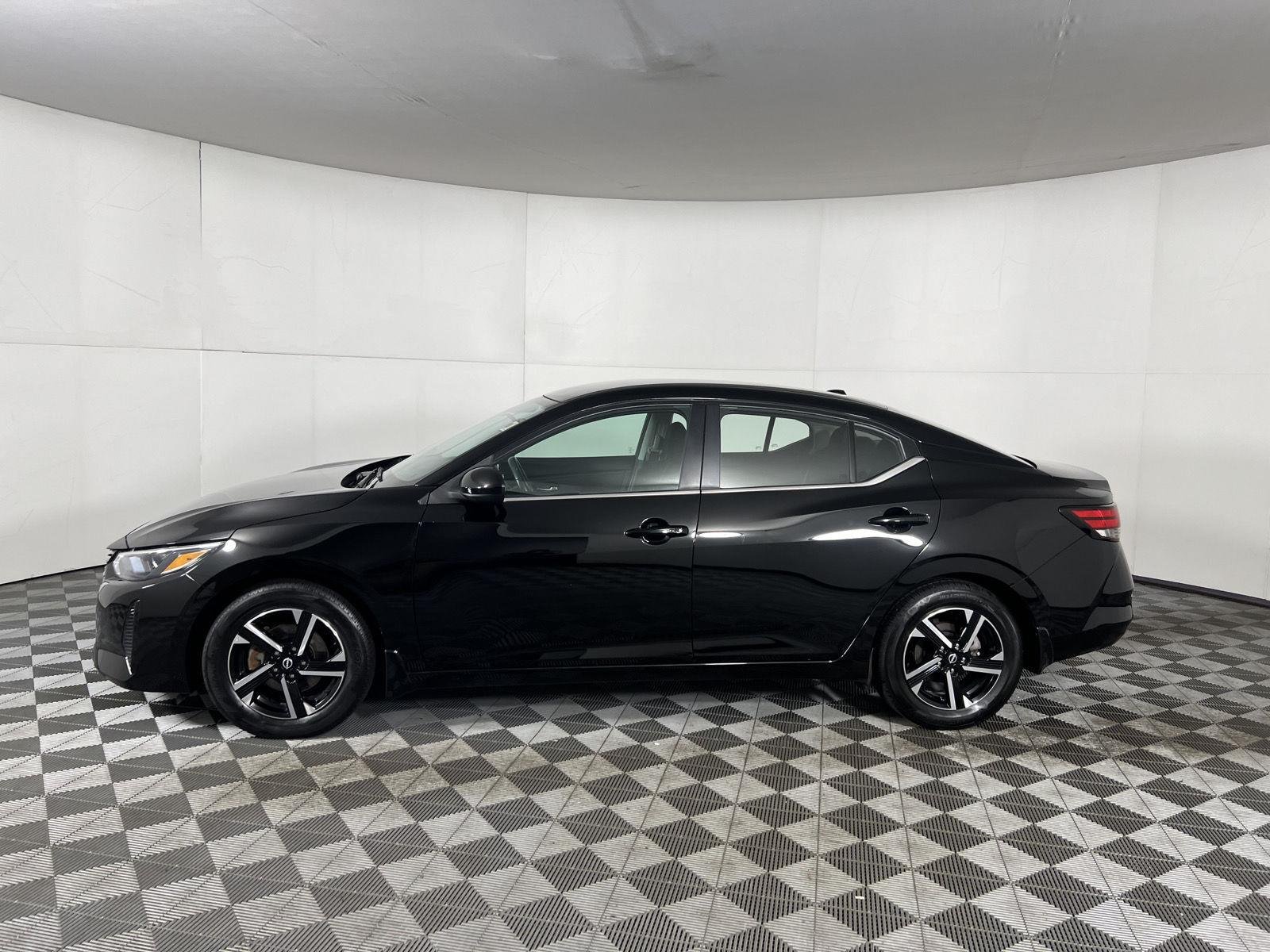 Used 2024 Super Black Nissan SV image 5