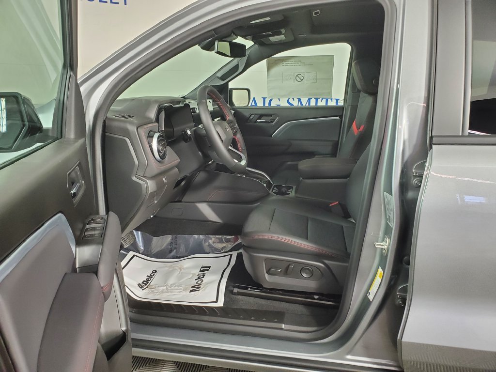 2026 Chevrolet Colorado Z71 - Photo 10