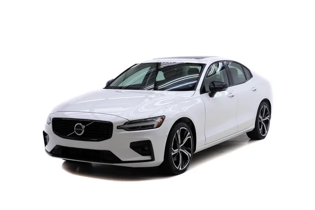 2024 Volvo S60 B5 Plus Dark Theme