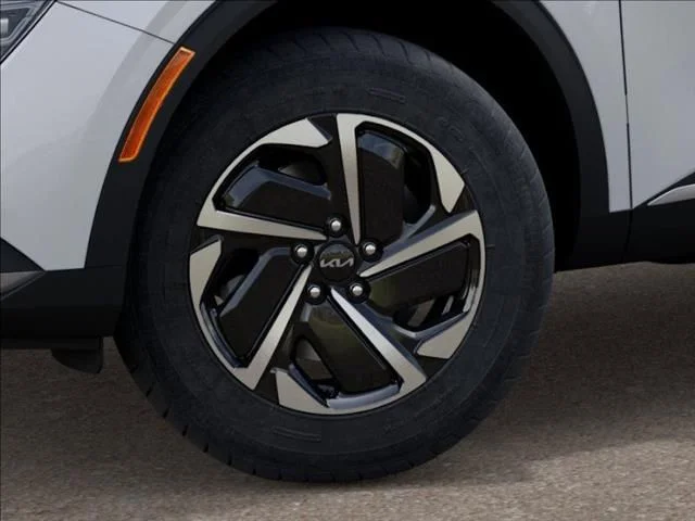 2025 Kia Sportage LX Hybrid - Photo 9