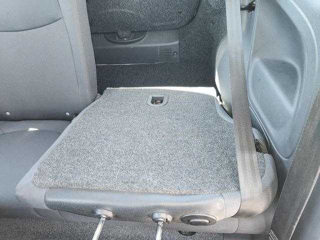 Used 2015 White FIAT Pop image 33